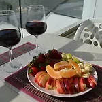 شقة Millie's أيا نابا