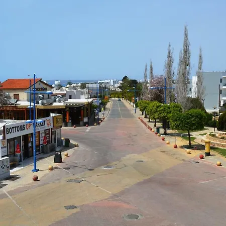 Millie's * Agia Napa
